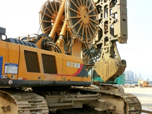 珠澳大橋(qiáo)珠海鍊接(jie)線人工島(dao)工程施工(gōng)